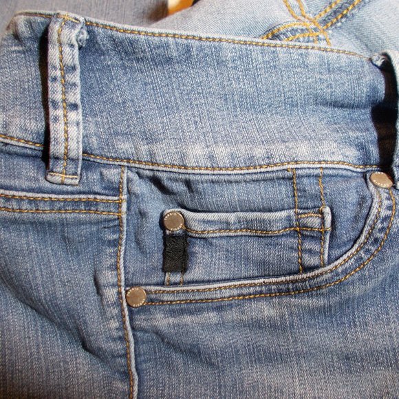 TORRID Denim Stretch Skinny Jeans Size 20R - Picture 6 of 16